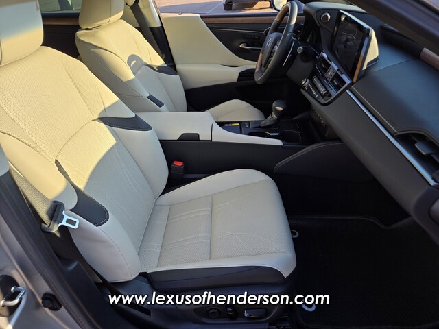 used 2025 Lexus ES car, priced at $52,998
