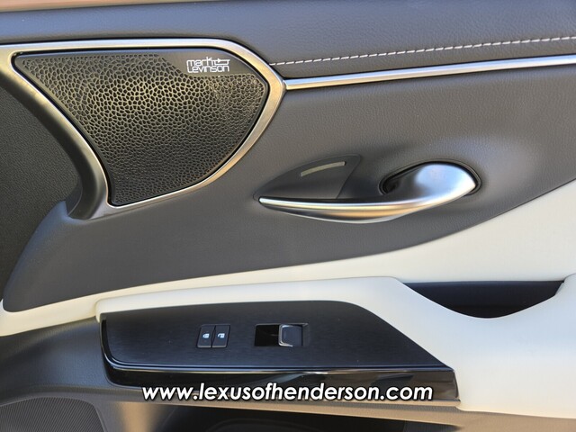 used 2025 Lexus ES car, priced at $52,998