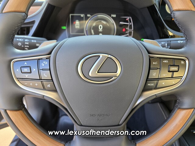 used 2025 Lexus ES car, priced at $52,998