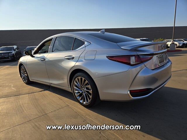 used 2025 Lexus ES car, priced at $52,998