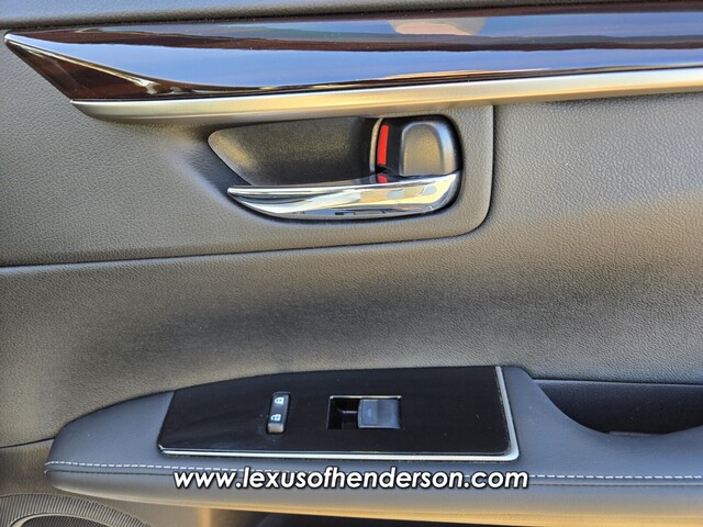 used 2018 Lexus ES car, priced at $28,998