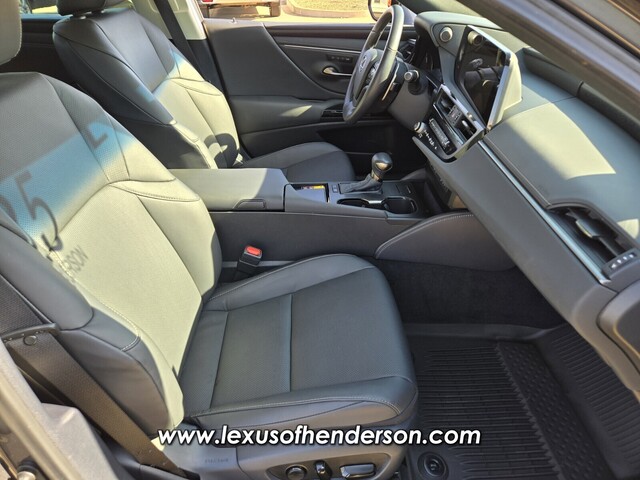 used 2025 Lexus ES car, priced at $45,477