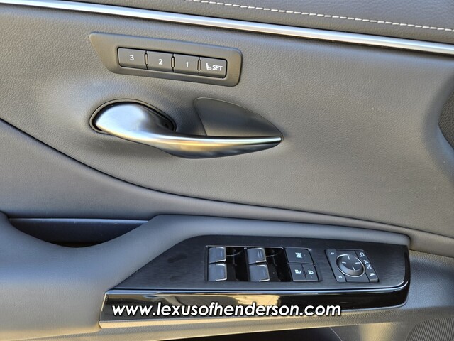 used 2025 Lexus ES car, priced at $45,477
