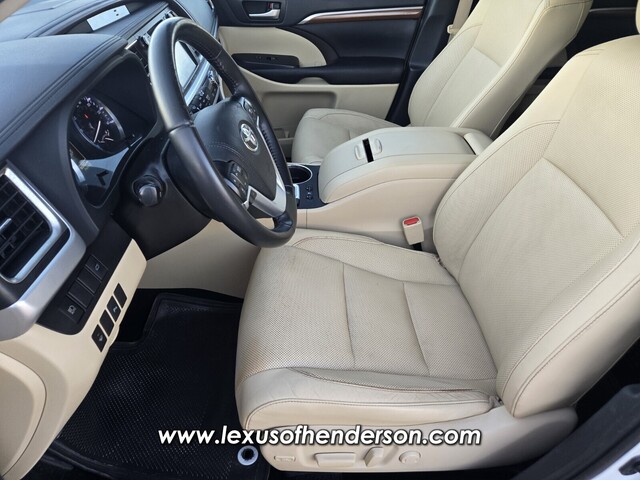 used 2019 Toyota Highlander car, priced at $28,555