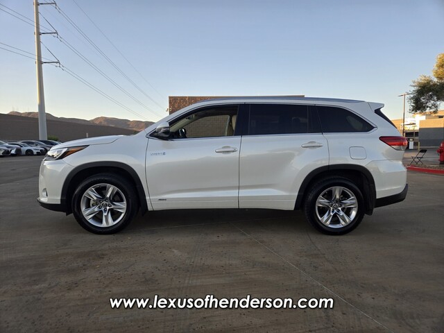used 2019 Toyota Highlander car, priced at $28,555