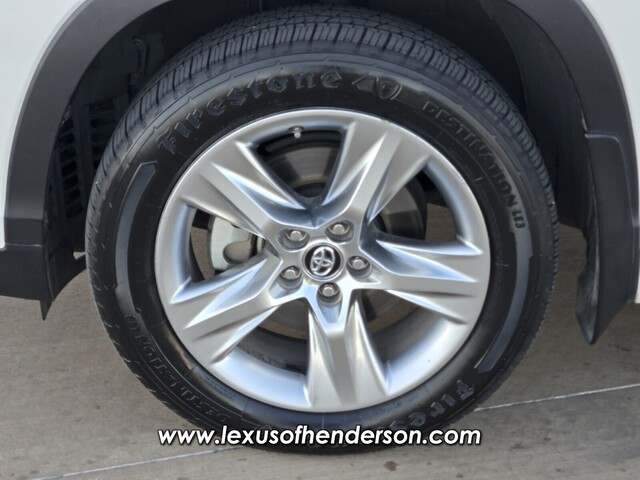 used 2019 Toyota Highlander car, priced at $28,555
