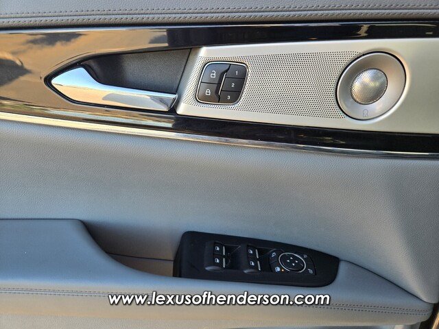 used 2022 Lincoln Nautilus car, priced at $36,388