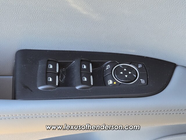 used 2022 Lincoln Nautilus car, priced at $36,388