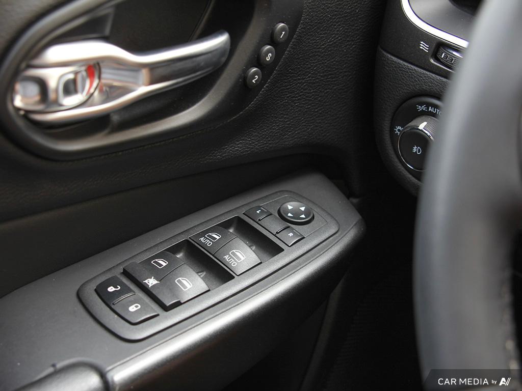used 2022 Jeep Cherokee car, priced at $27,145