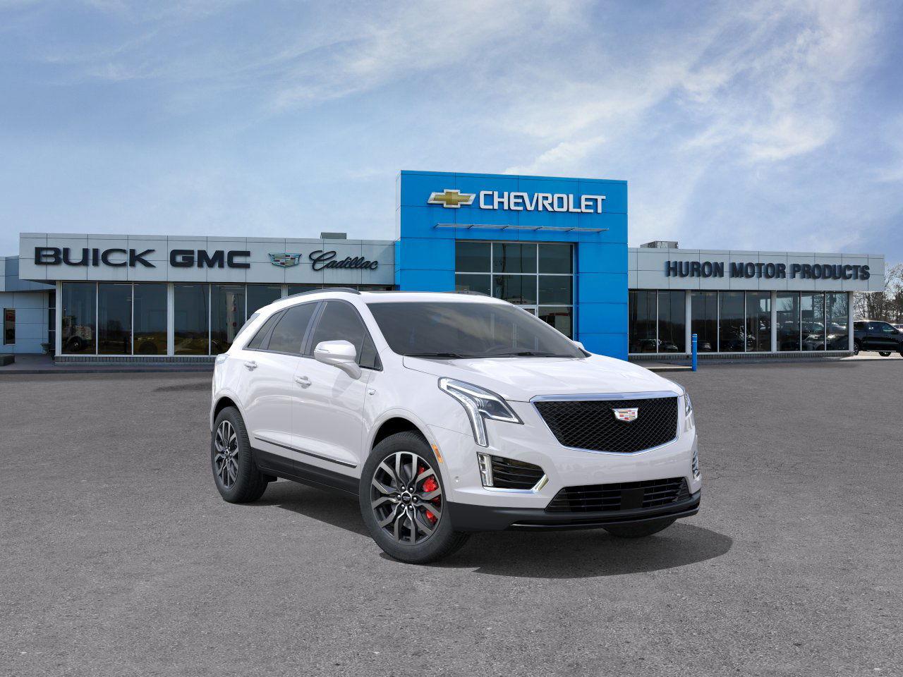 new 2025 Cadillac XT5 car, priced at $77,608