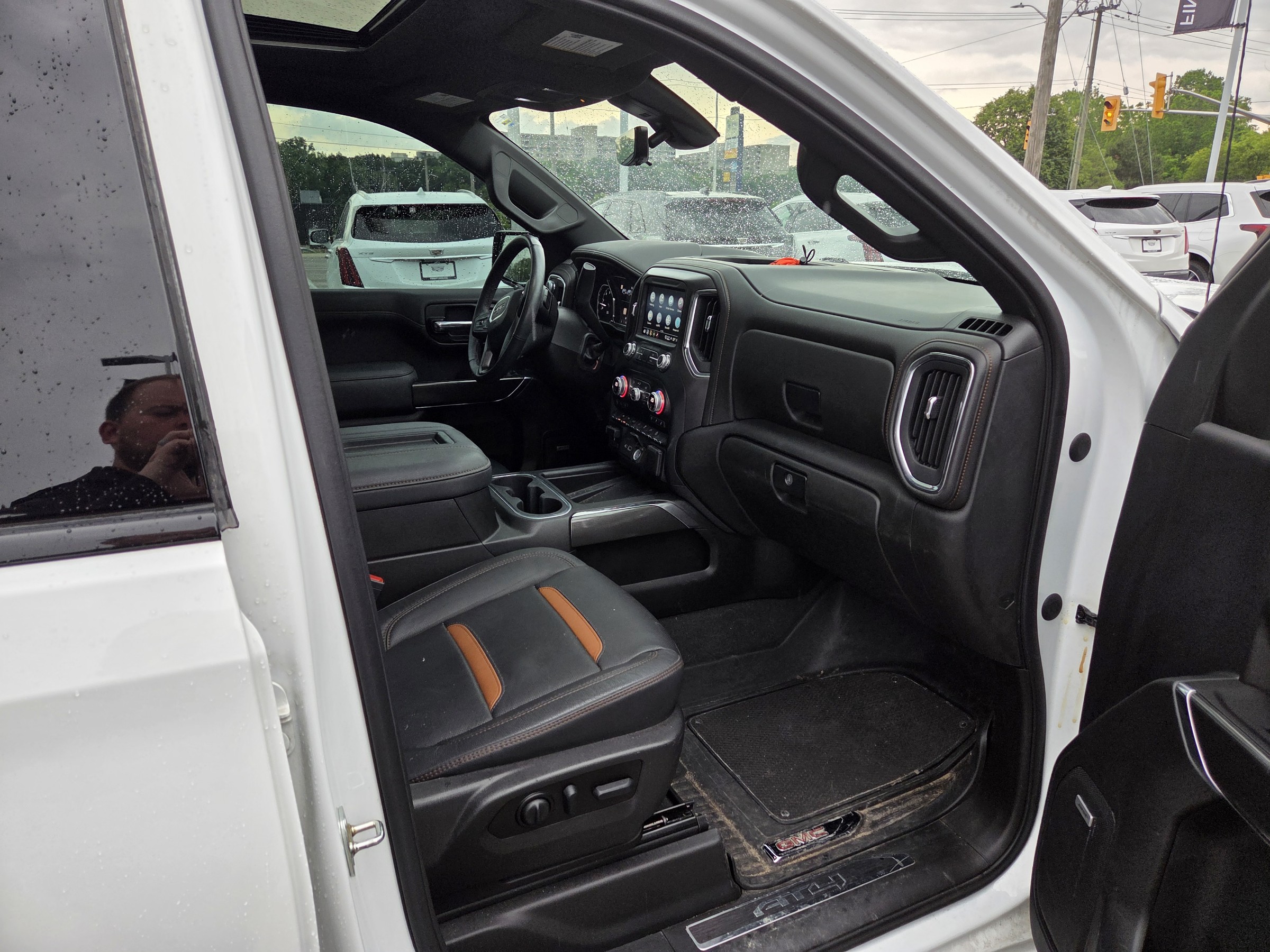 used 2022 GMC Sierra 1500 Limited car, priced at $55,095