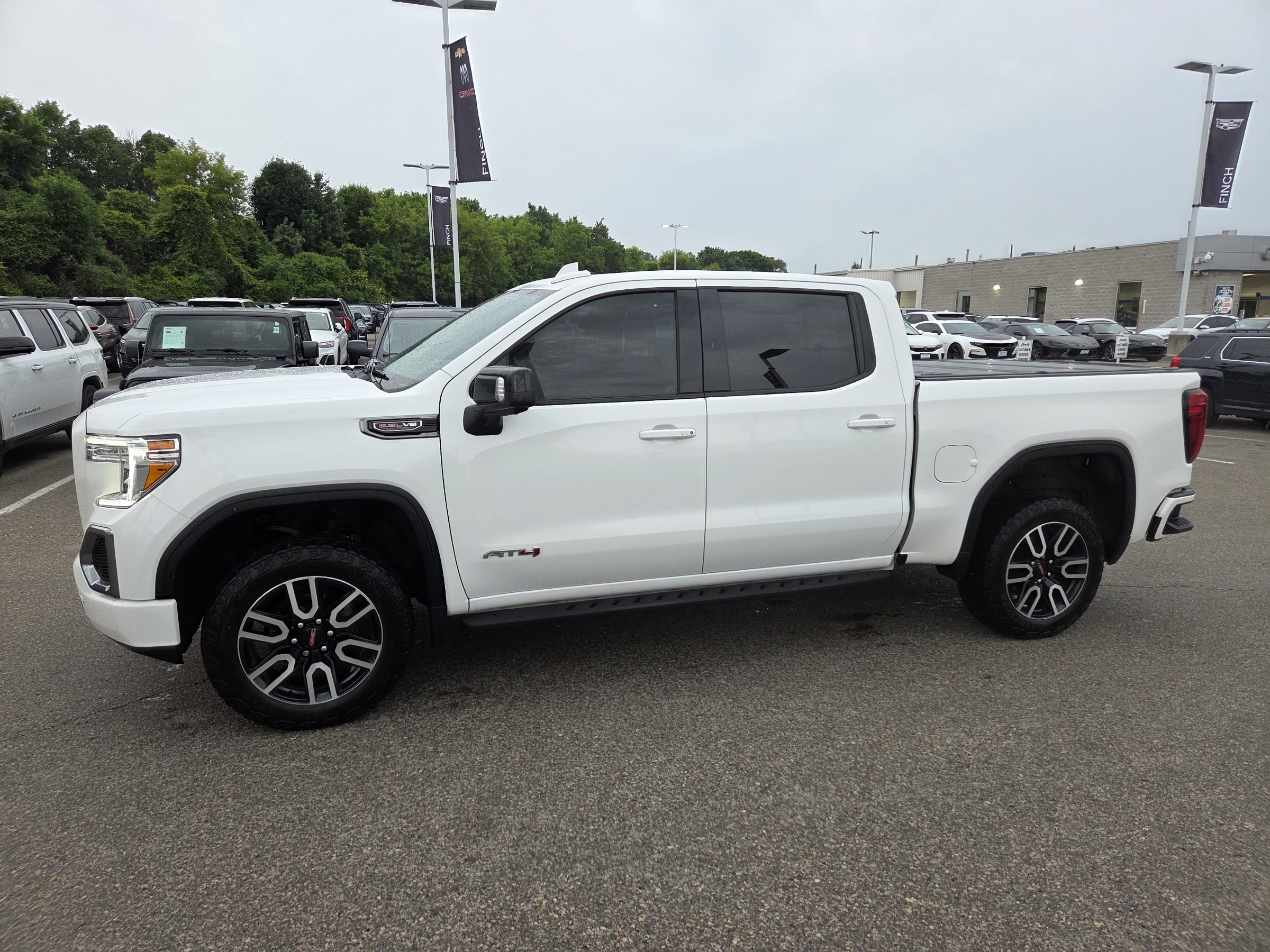 used 2022 GMC Sierra 1500 Limited car, priced at $55,095