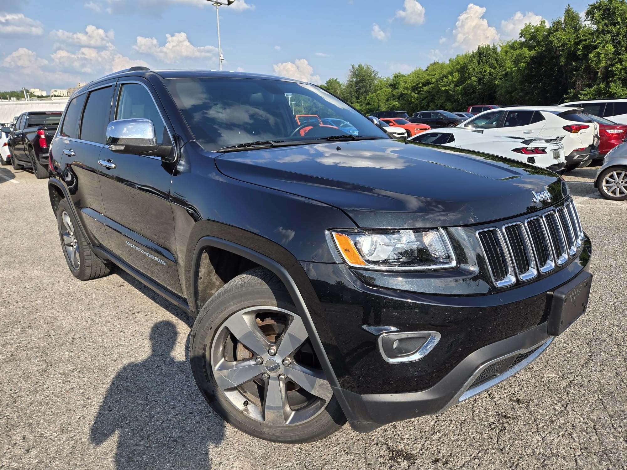 used 2015 Jeep Grand Cherokee car, priced at $13,998