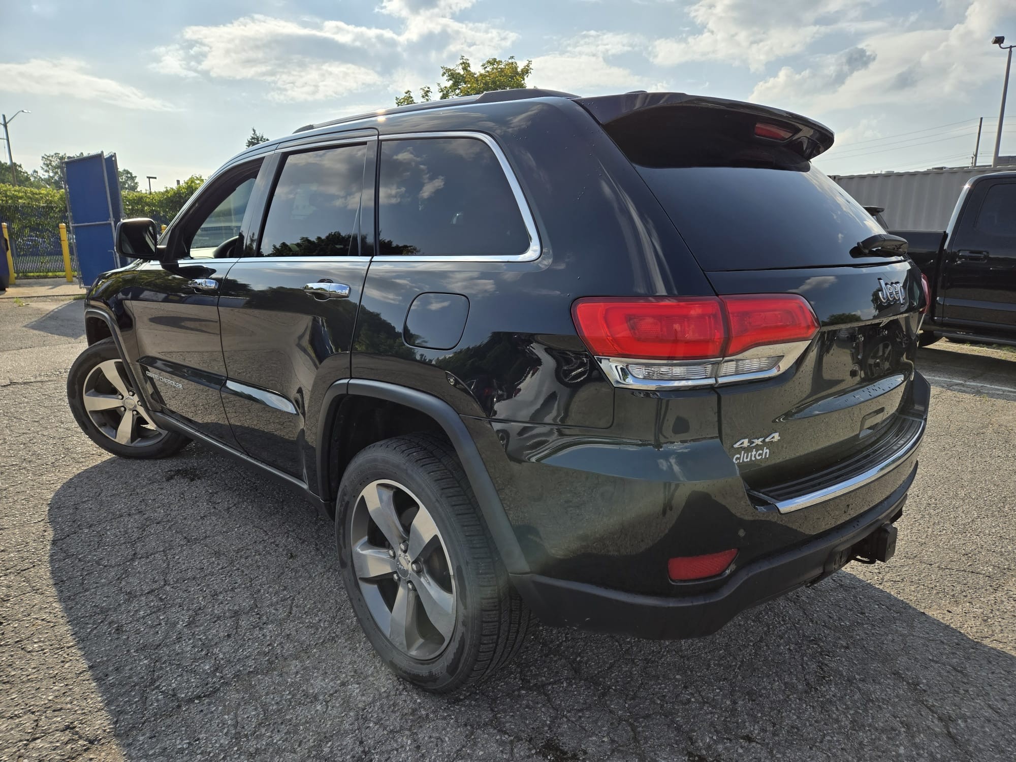used 2015 Jeep Grand Cherokee car, priced at $13,998