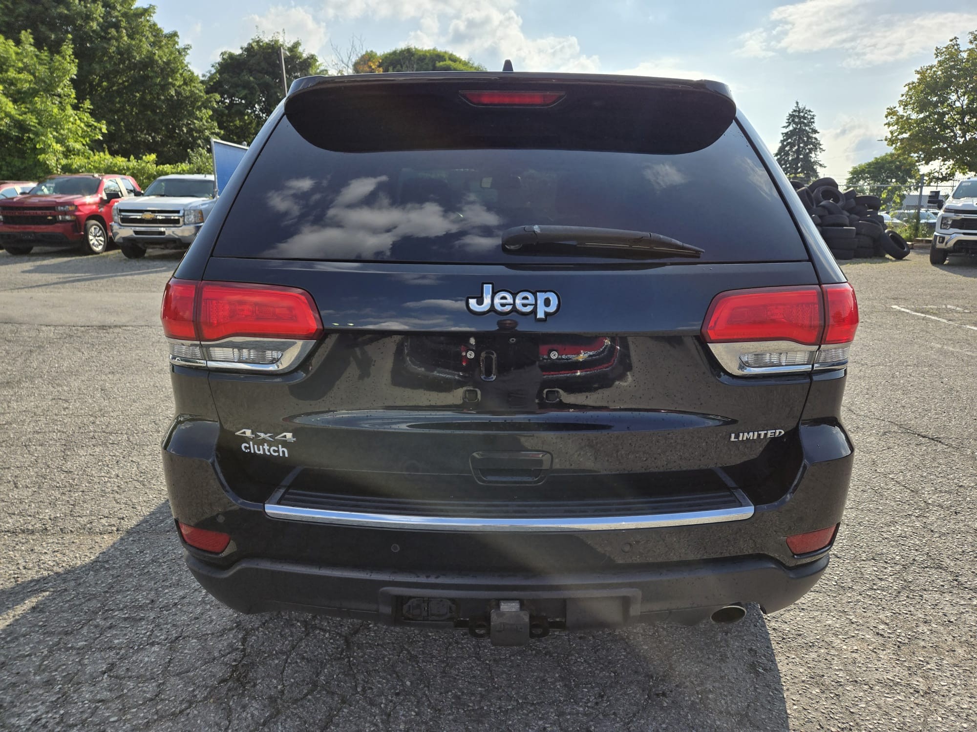 used 2015 Jeep Grand Cherokee car, priced at $13,998