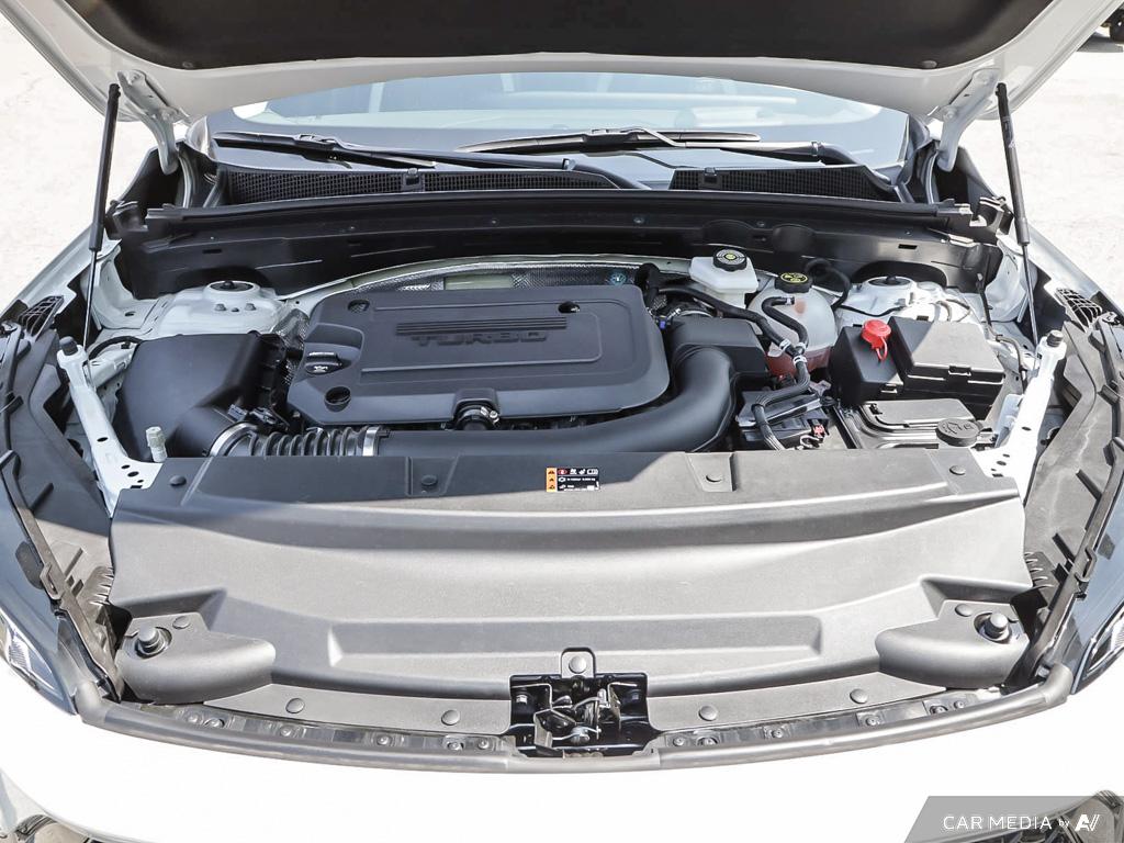 used 2025 Buick Envision car, priced at $48,099