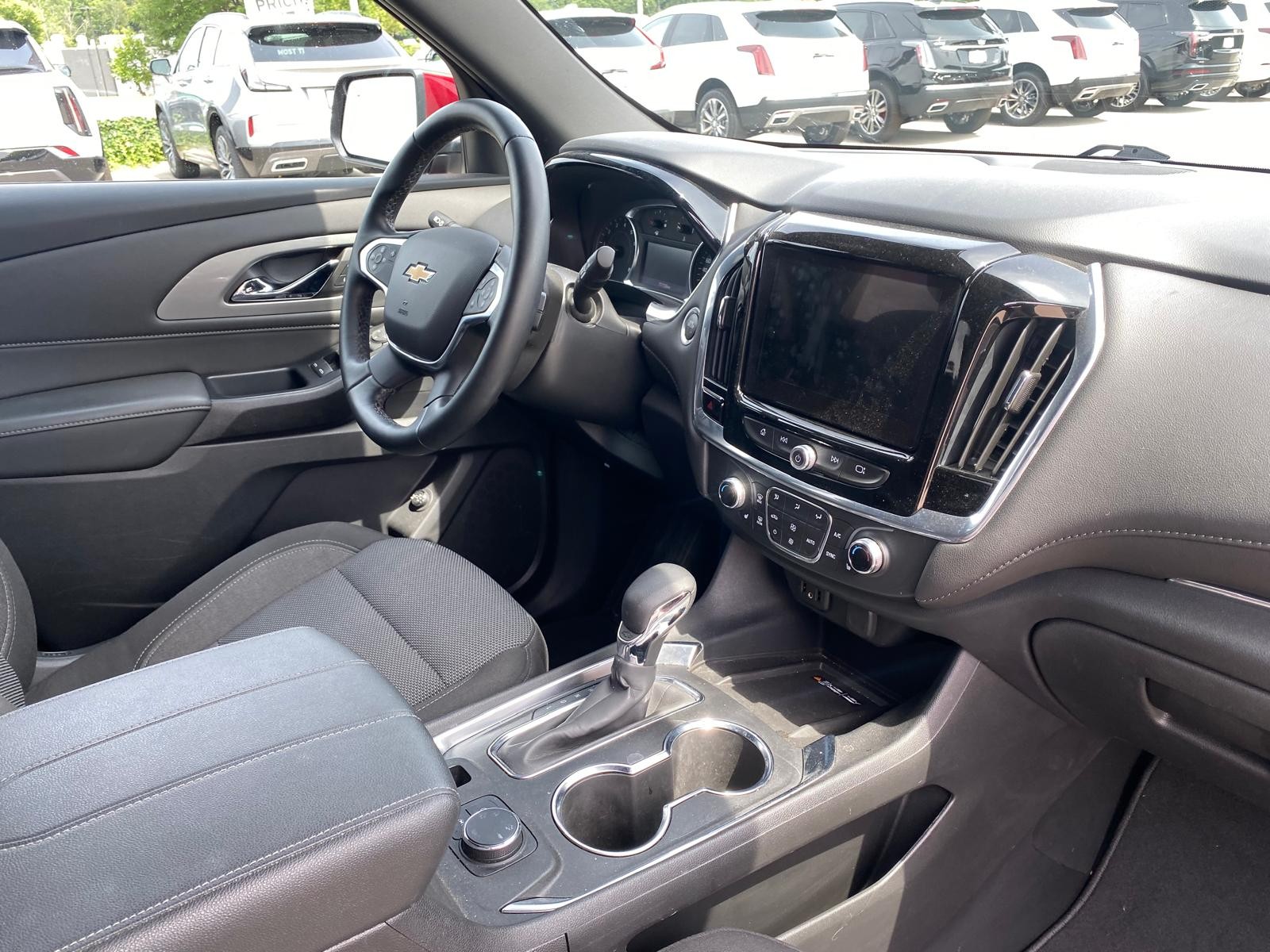 used 2023 Chevrolet Traverse car, priced at $40,877