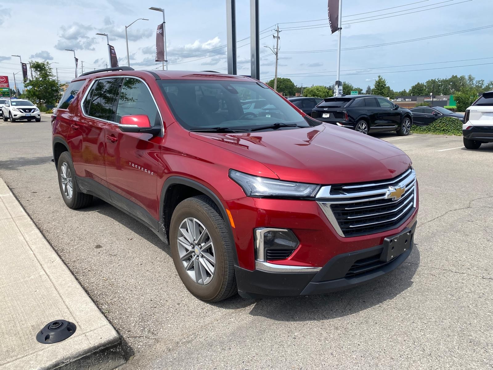 used 2023 Chevrolet Traverse car, priced at $40,877
