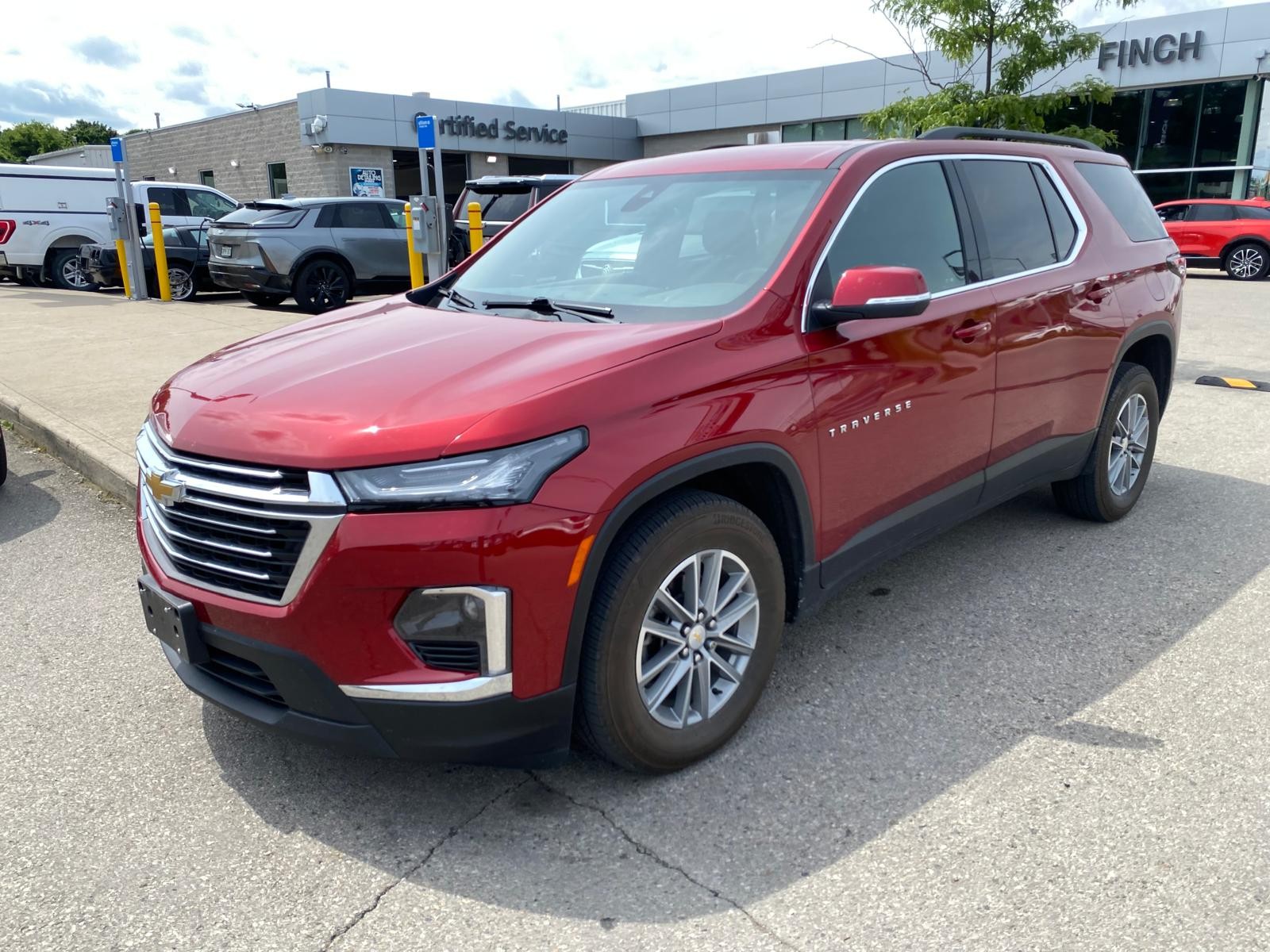 used 2023 Chevrolet Traverse car, priced at $40,877