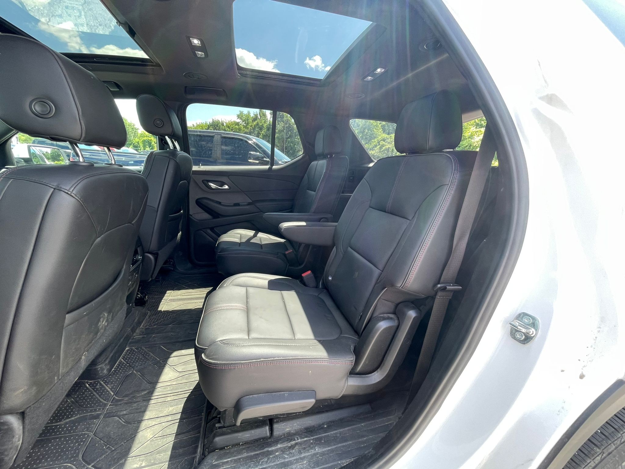 used 2023 Chevrolet Traverse car, priced at $47,968