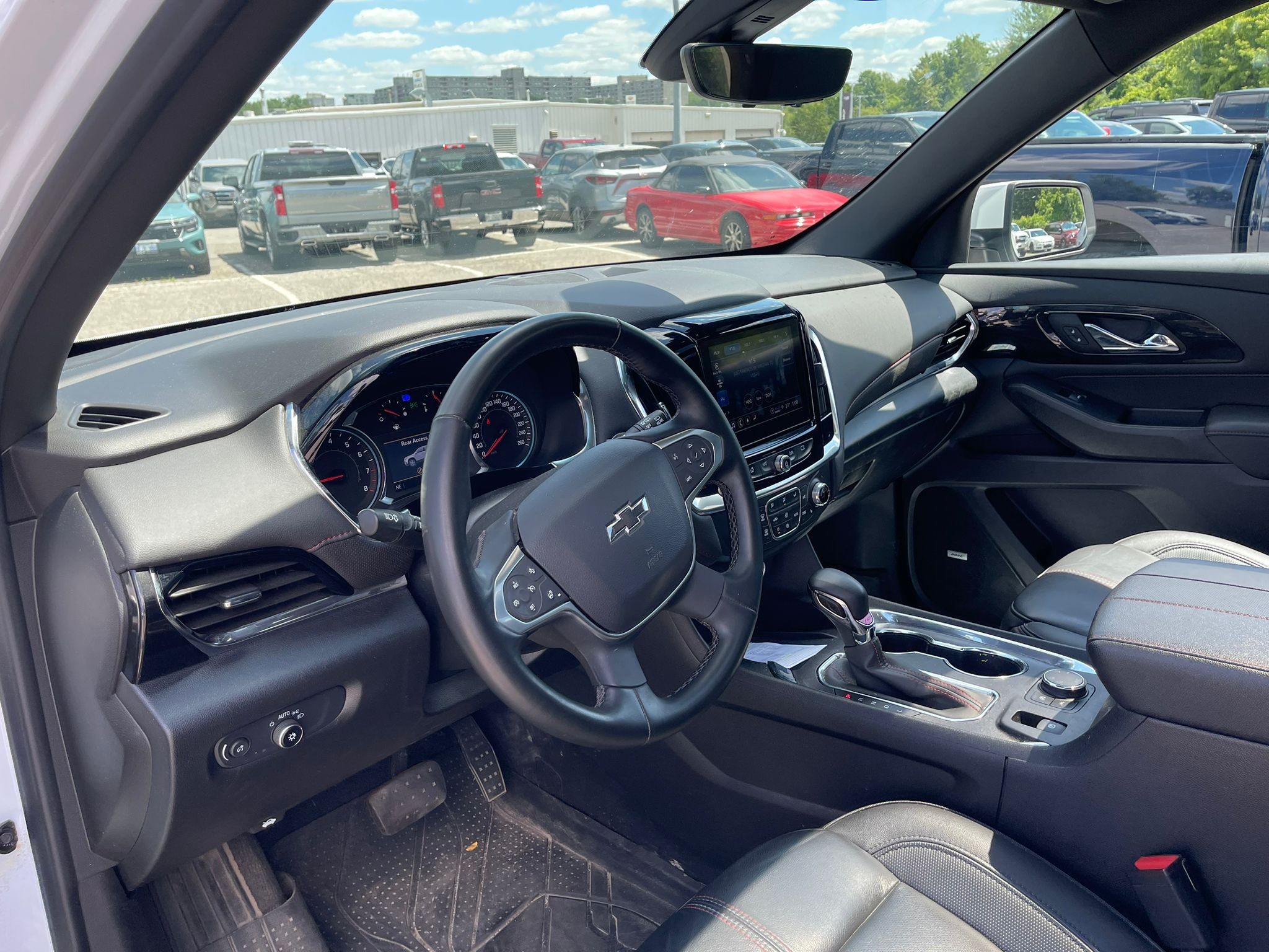 used 2023 Chevrolet Traverse car, priced at $47,968