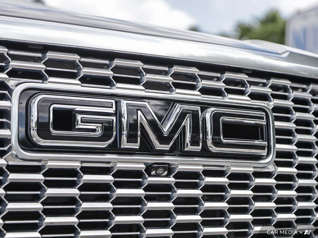 used 2023 GMC Yukon XL car, priced at $83,307