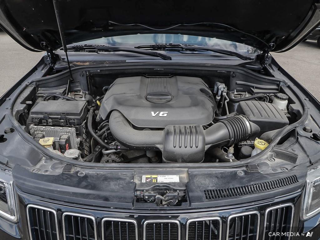 used 2015 Jeep Grand Cherokee car, priced at $11,998