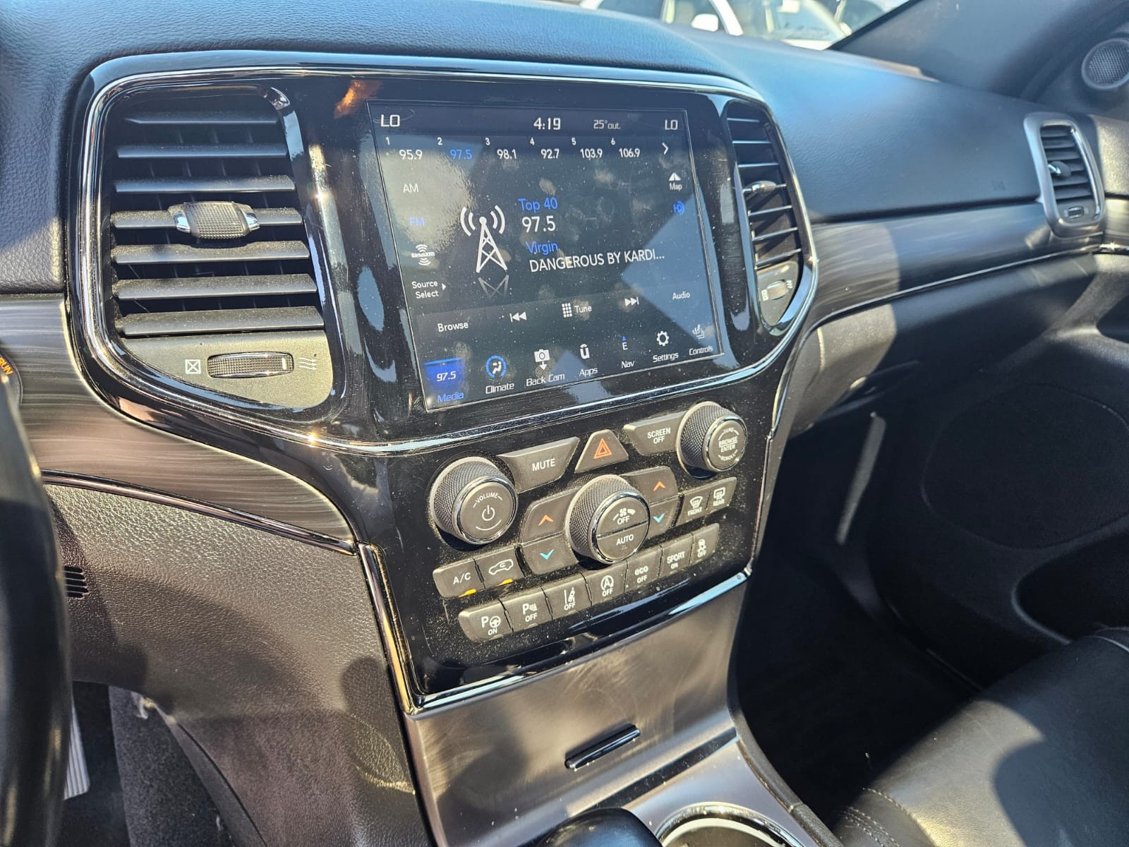 used 2020 Jeep Grand Cherokee car, priced at $34,584