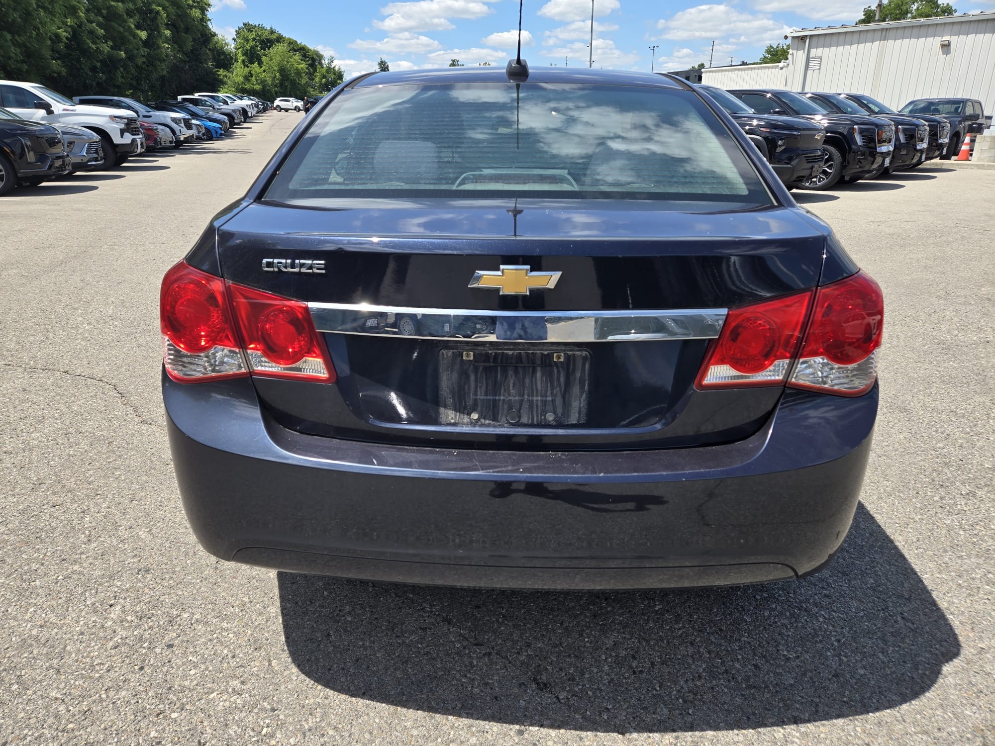 used 2015 Chevrolet Cruze car, priced at $3,998