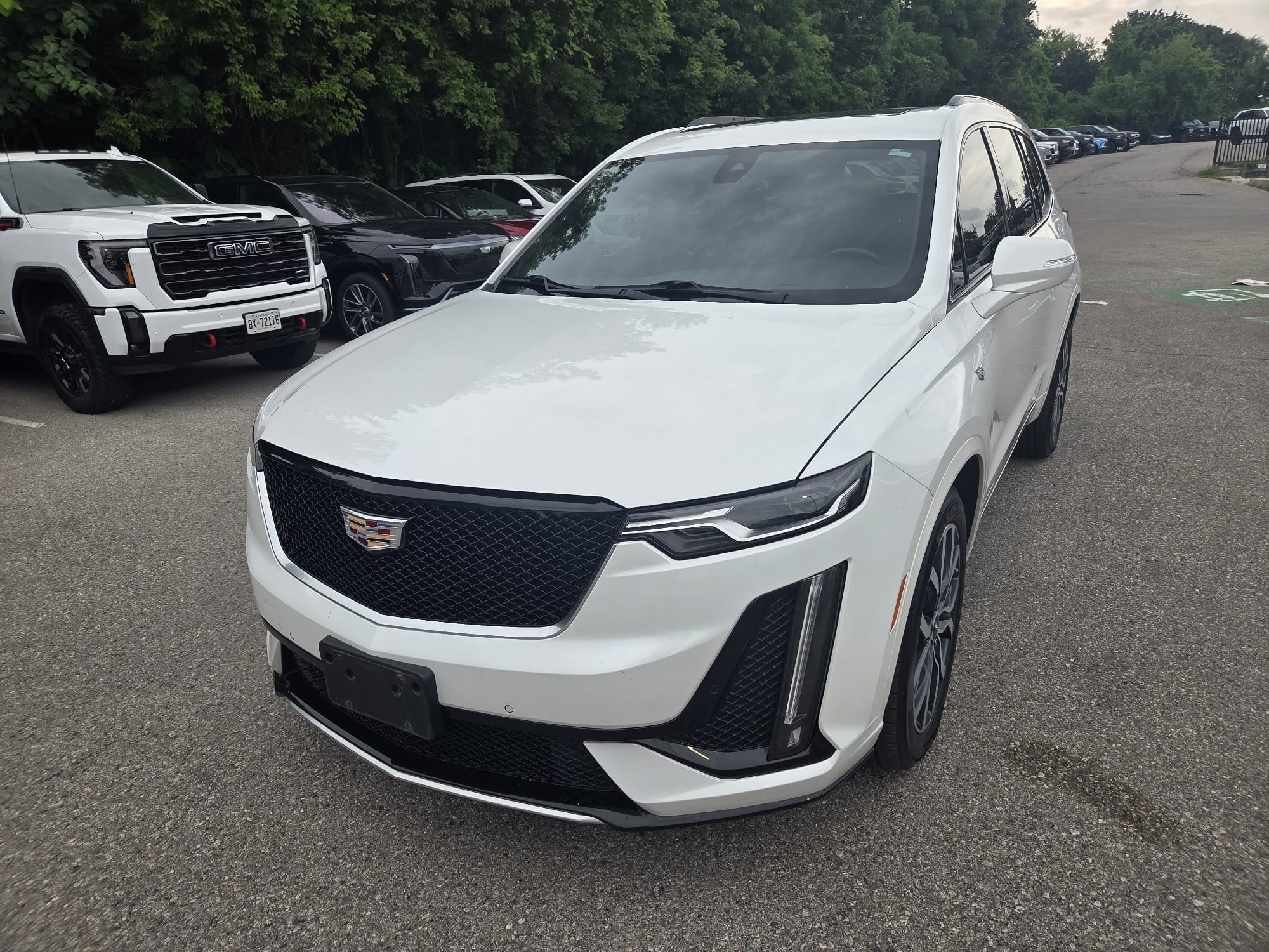 used 2022 Cadillac XT6 car, priced at $44,900