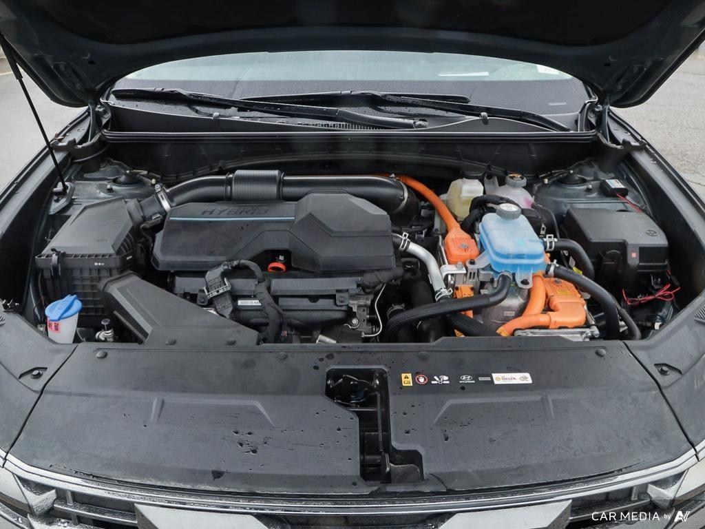 used 2025 Hyundai Tucson Plug-In Hybrid car, priced at $54,099