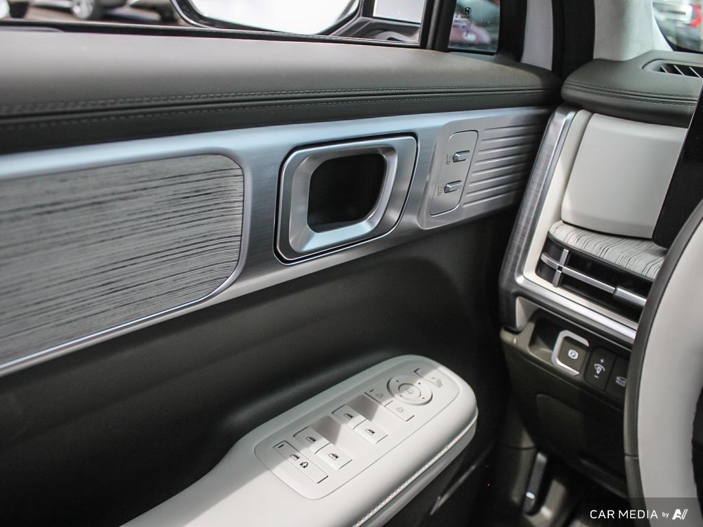 used 2025 Hyundai Santa Fe car, priced at $55,597