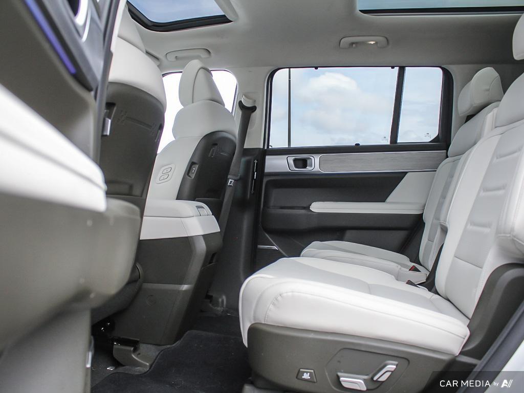 used 2025 Hyundai Santa Fe car, priced at $55,597