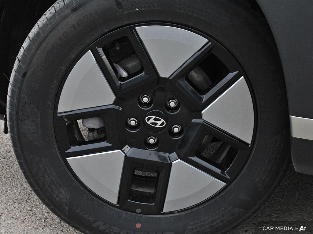 used 2025 Hyundai Santa Fe HEV car, priced at $48,597