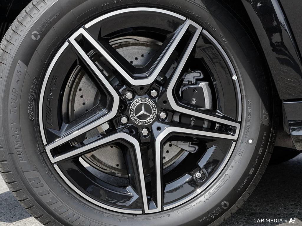 new 2025 Mercedes-Benz GLE 450 car, priced at $120,428