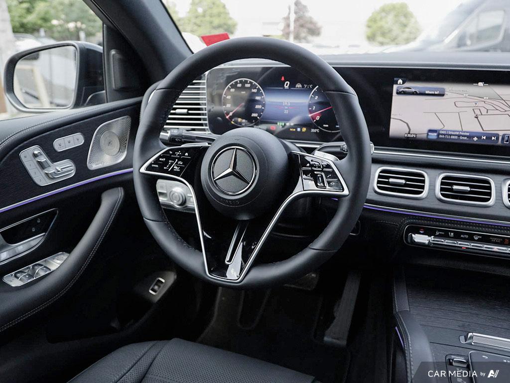 new 2025 Mercedes-Benz GLE 450 car, priced at $120,428