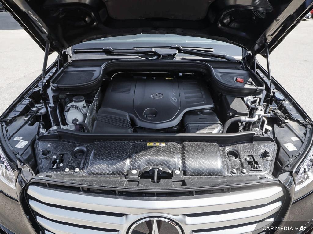 new 2025 Mercedes-Benz GLS 450 car, priced at $147,552