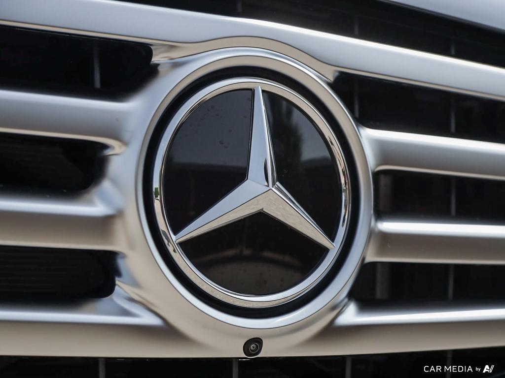 new 2025 Mercedes-Benz GLS 450 car, priced at $147,552