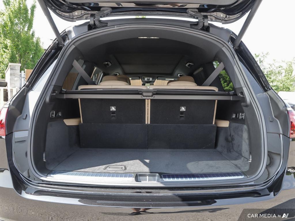 new 2025 Mercedes-Benz GLS 450 car, priced at $147,552