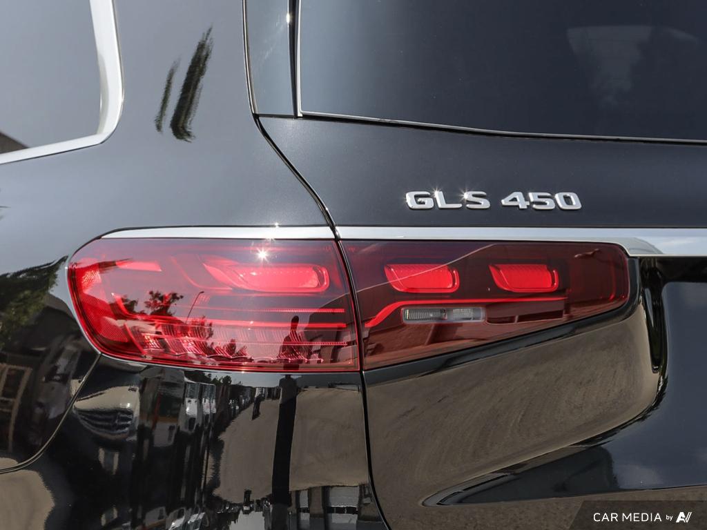 new 2025 Mercedes-Benz GLS 450 car, priced at $147,552