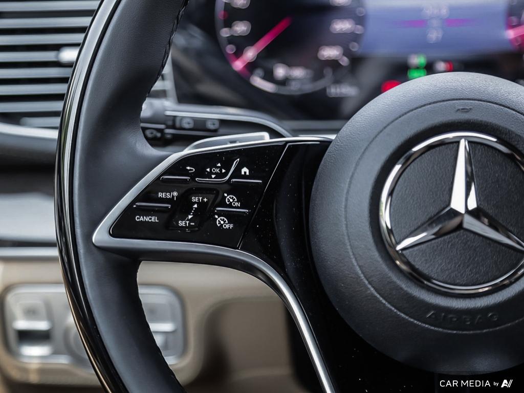 new 2025 Mercedes-Benz GLS 450 car, priced at $147,552