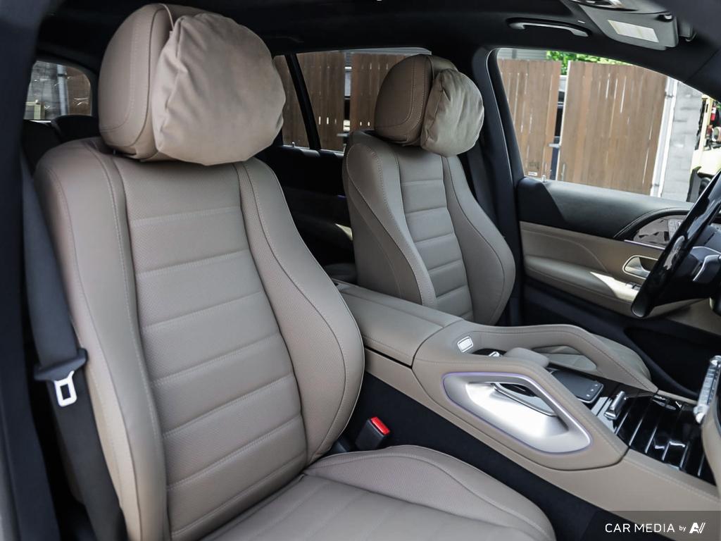 new 2025 Mercedes-Benz GLS 450 car, priced at $147,552