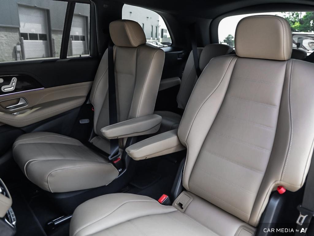 new 2025 Mercedes-Benz GLS 450 car, priced at $147,552