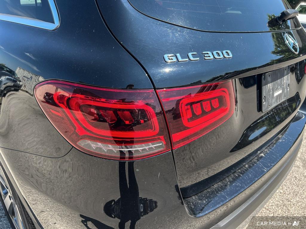 used 2021 Mercedes-Benz GLC 300 car, priced at $37,900