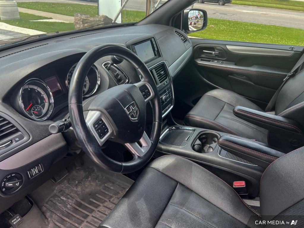 used 2019 Dodge Grand Caravan car, priced at $20,694