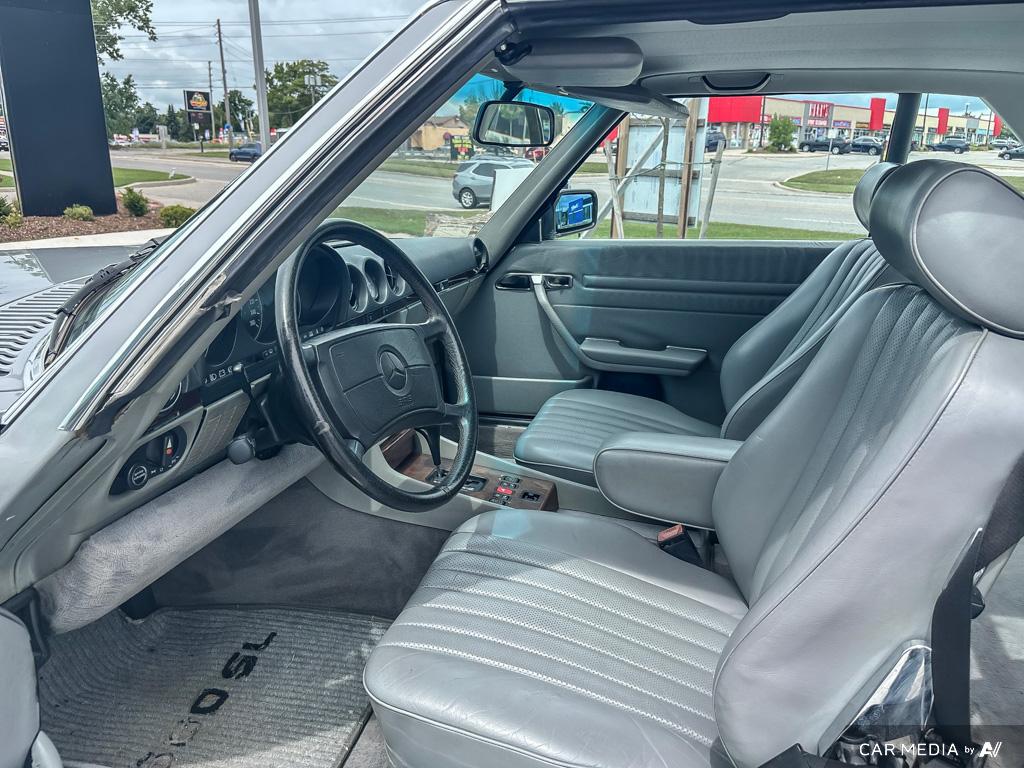 used 1989 Mercedes-Benz 560SL car, priced at $32,900
