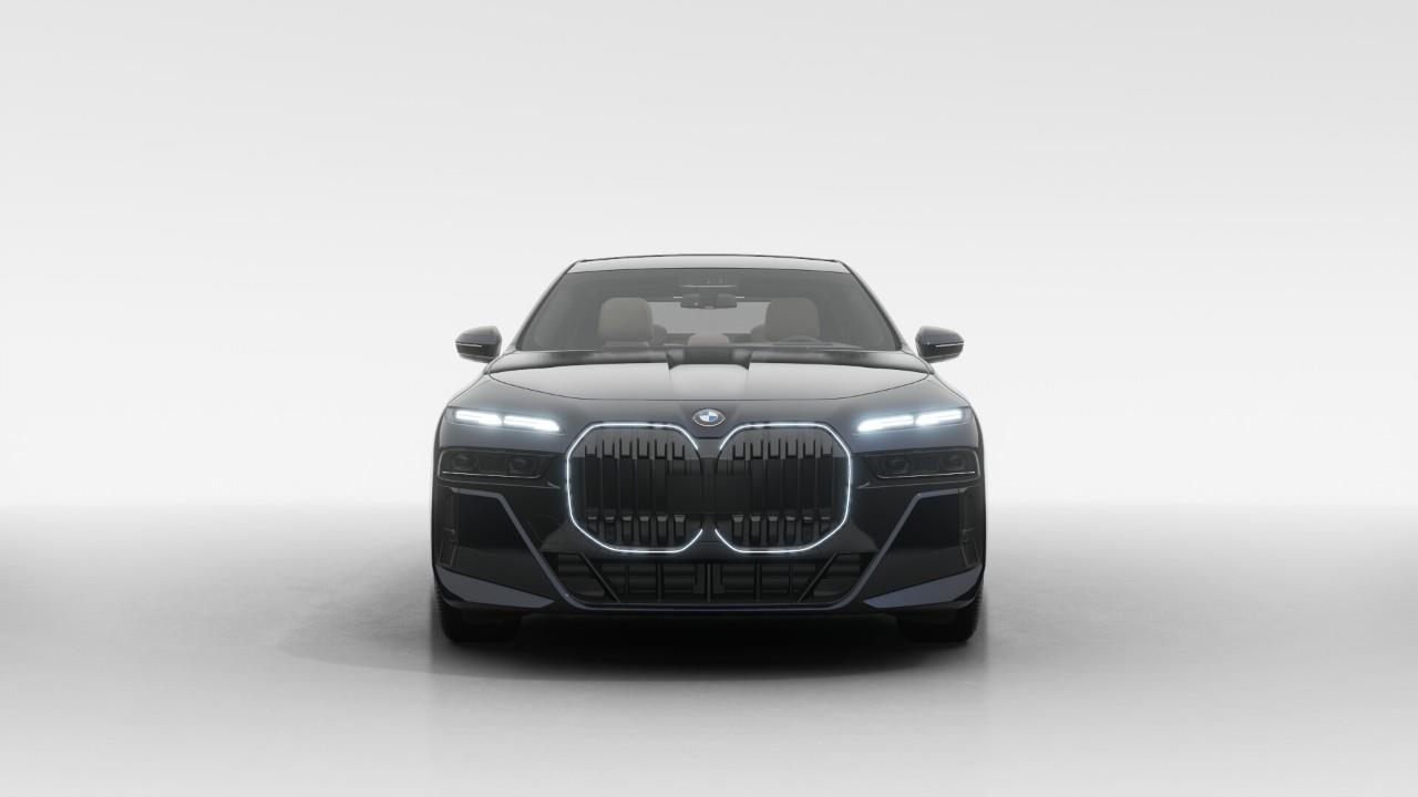 new 2025 BMW 760 car, priced at $170,761