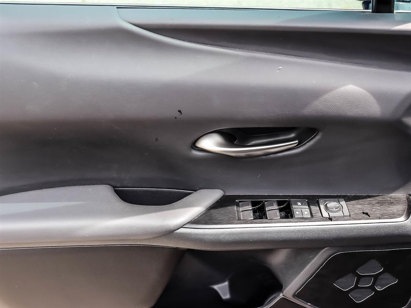used 2021 Lexus UX 250h car, priced at $29,499