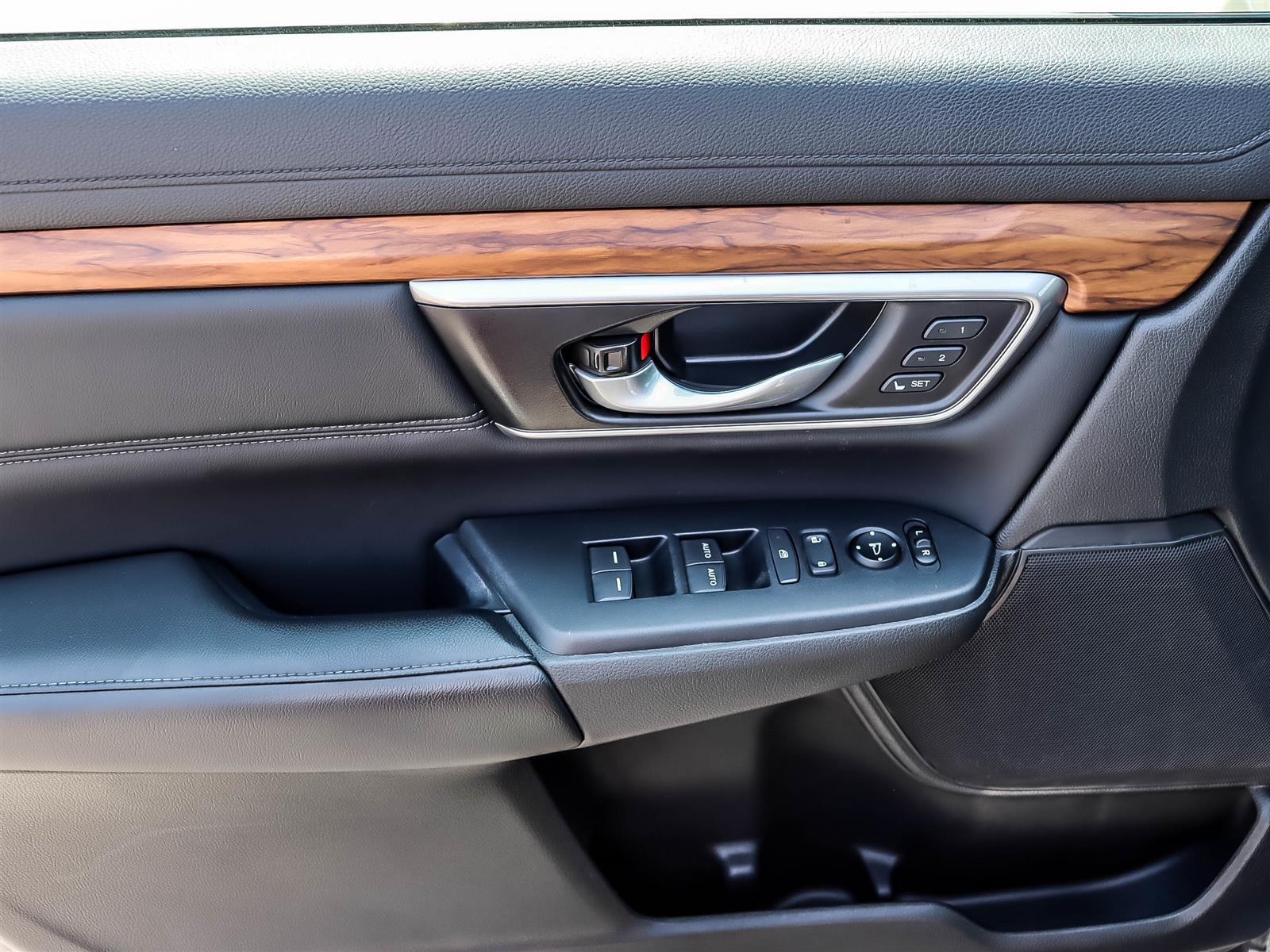 used 2020 Honda CR-V car, priced at $28,888
