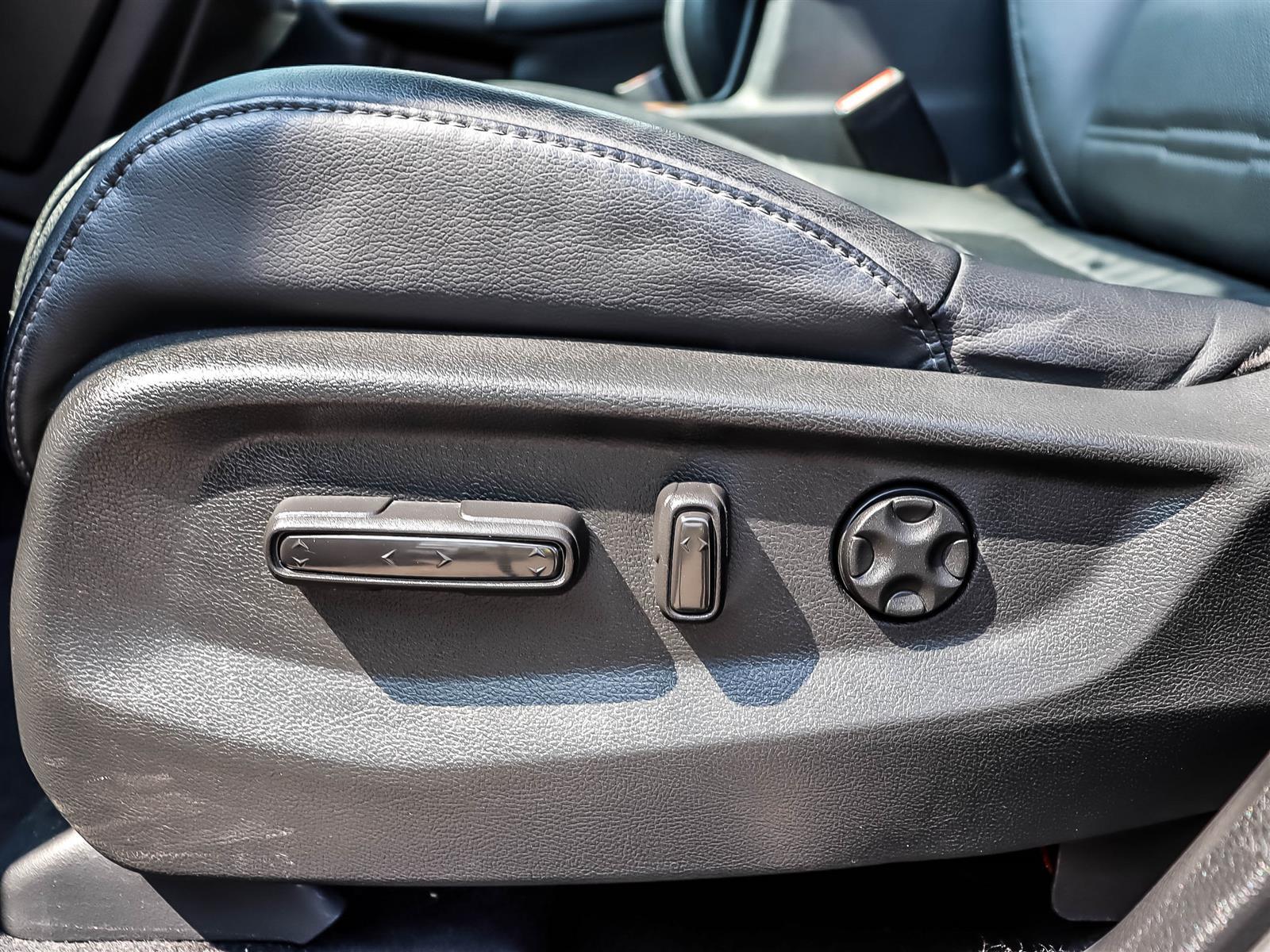 used 2020 Honda CR-V car, priced at $28,888